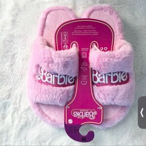 *NEW* Barbie  Pink
Slippers Size M (7/8)